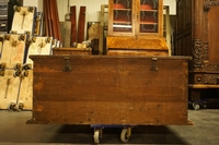 Painted trunk in pine early 19th C.