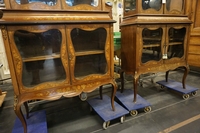 Pair of marquetry vitrines in mahogany, England 19th century