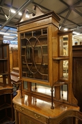 Pair of marquetry vitrines in mahogany, England 19th century