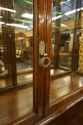 Pair of shop vitrines in mahogany, England around 1900