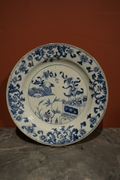 Plates in porcelain, China around 1800