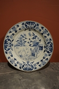 Plates in porcelain, China around 1800