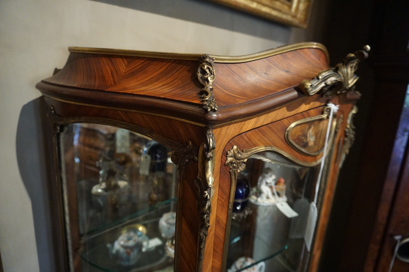 Quality Napoleon III vitrine