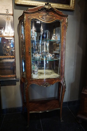 Quality Napoleon III vitrine