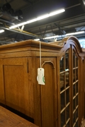 Queen Ann style Vitrine in oak, Holland around 1900