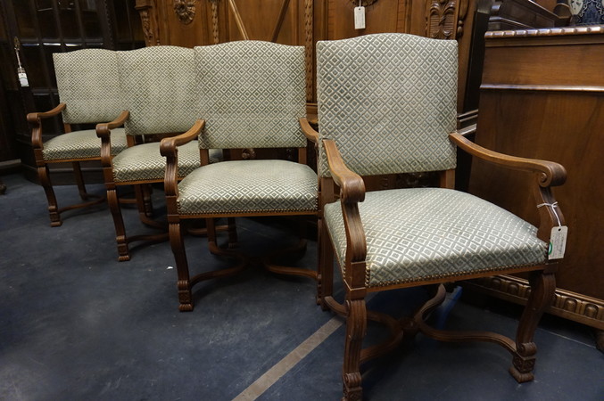 Set of 4 oak armchairs