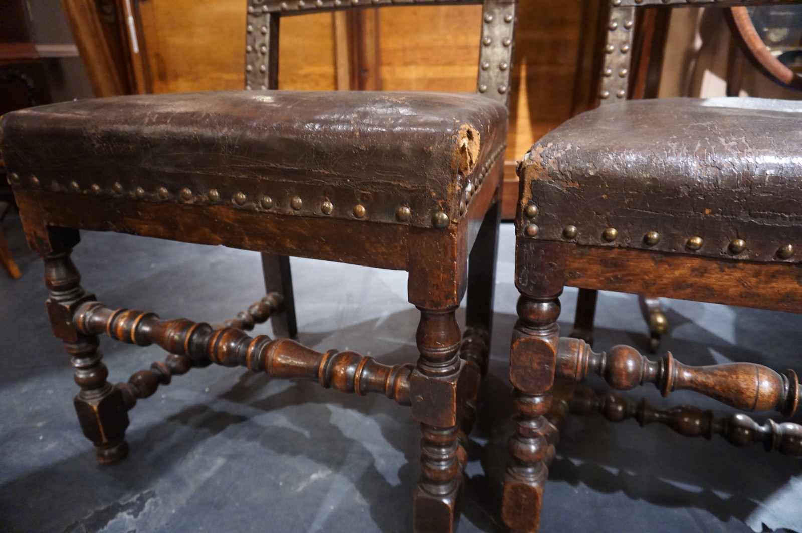 Set of 6 English chairs with leather