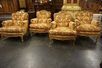 Set of armchairs
