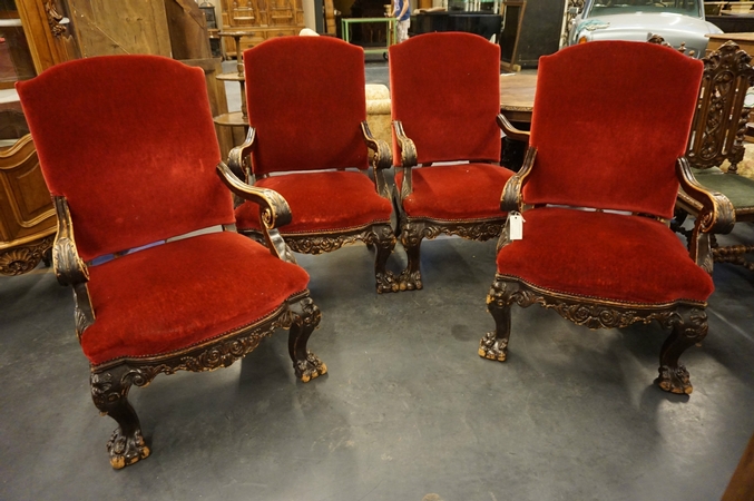 Set of armchairs