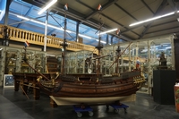 Ship model in wood, Holland early 20th C.