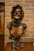 style Signed bust in bronze, France 19th century