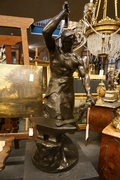 Signed statue in bronze, France around 1900