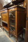 Signed vitrine  in mahogany, England  around 1900