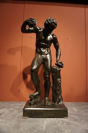 Statue