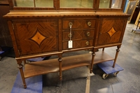 Vitrine in mahogany with marquetry, England 19th century