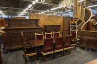 Walnut Italian diningroom set Around 1900