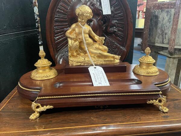 Wood with gilded bronze inkstand, signed. 47x26x26H cm 